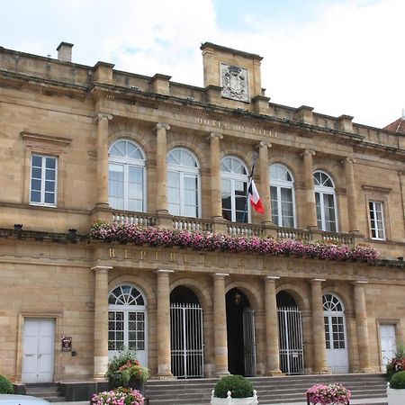Apartament Appt "Coeur Moulinois" Moulins  Zewnętrze zdjęcie